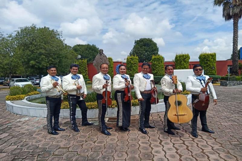 Mariachi en Puerto Escondido - Mariachi Diamante