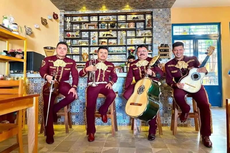 Mariachi en Cancún - Mariachi Estampas del Caribe